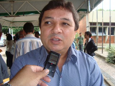 Prefeito vai ao EMATER