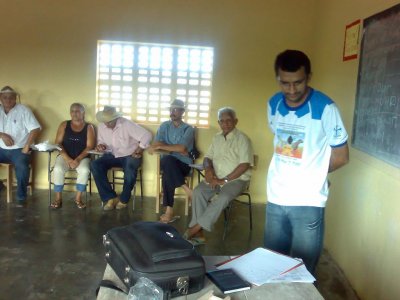 Técnico comanda atividade