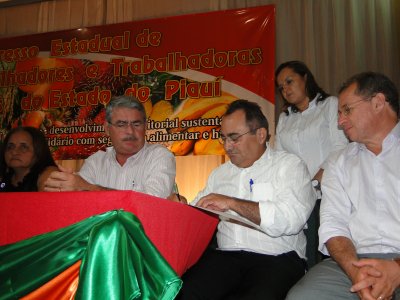 Guedes assina convnio