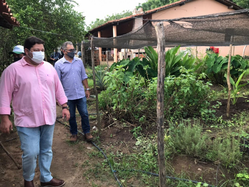 Visita ao campo horta Aves Verdes, em Teresina.