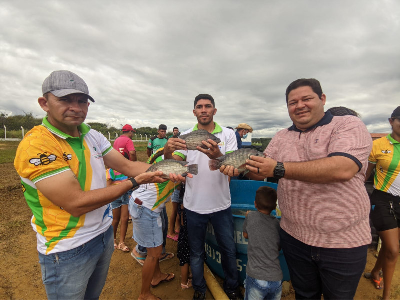 Primeira despesca do Programa gua Doce no semirido piauiense